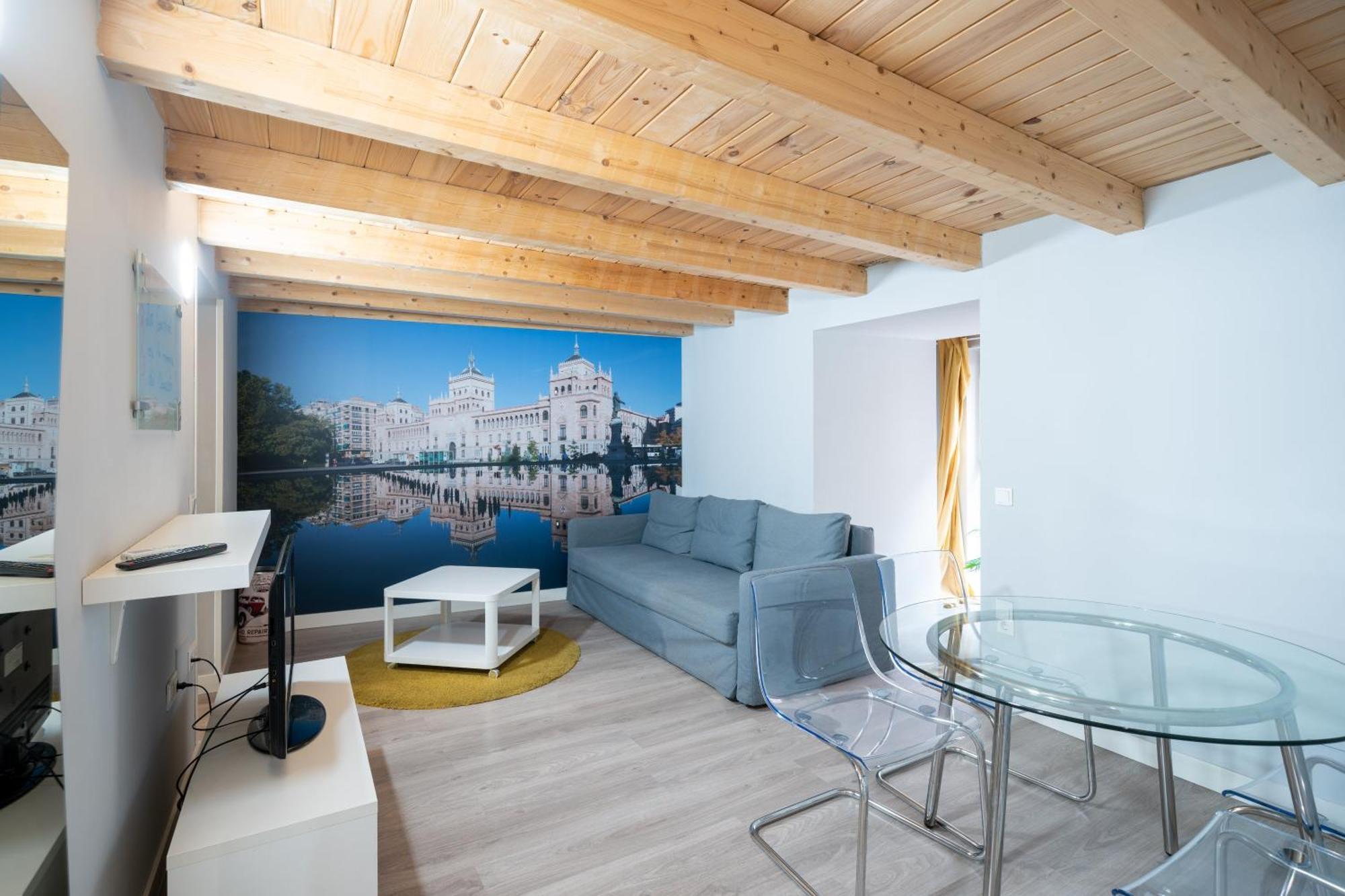Apartment Go - Leopoldo Cano Center *