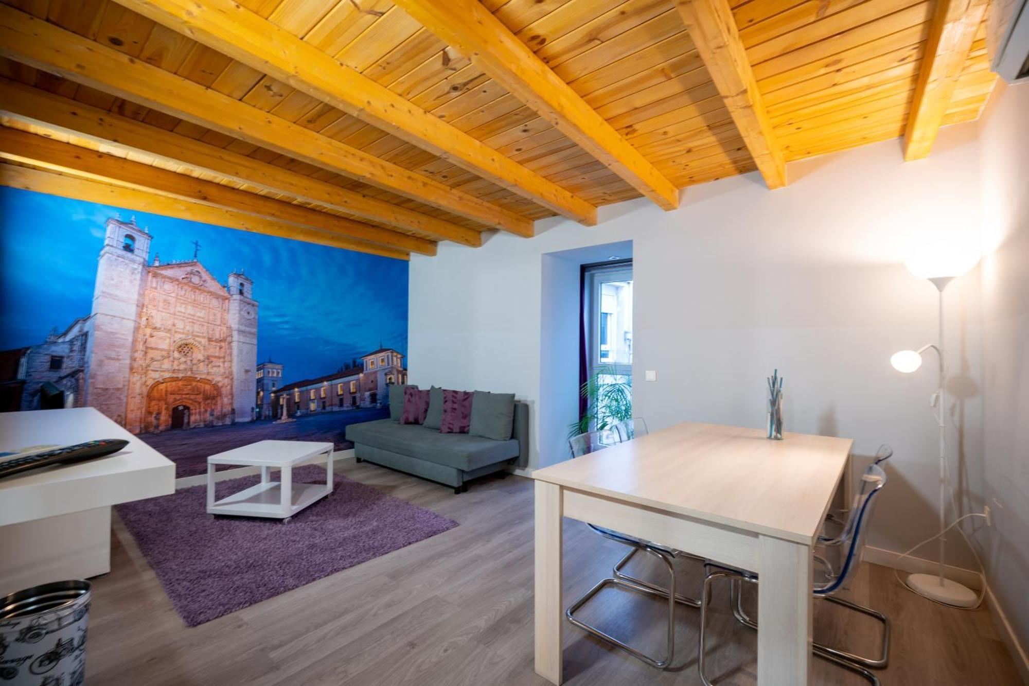 Go - Leopoldo Cano Center Apartment *