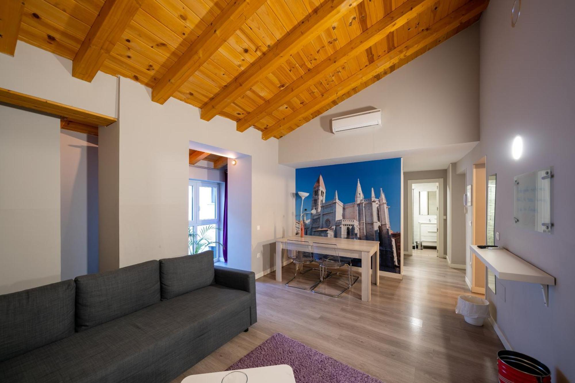 Apartment Go - Leopoldo Cano Center
